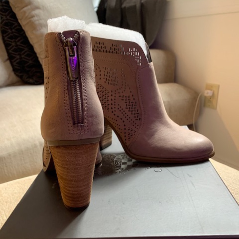 Vince Camuto Bootie
